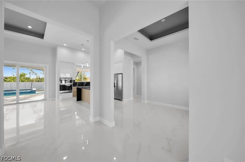 NW 40th Place Cape Coral, FL 33993