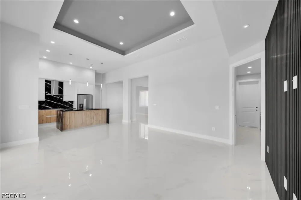 NW 40th Place Cape Coral, FL 33993