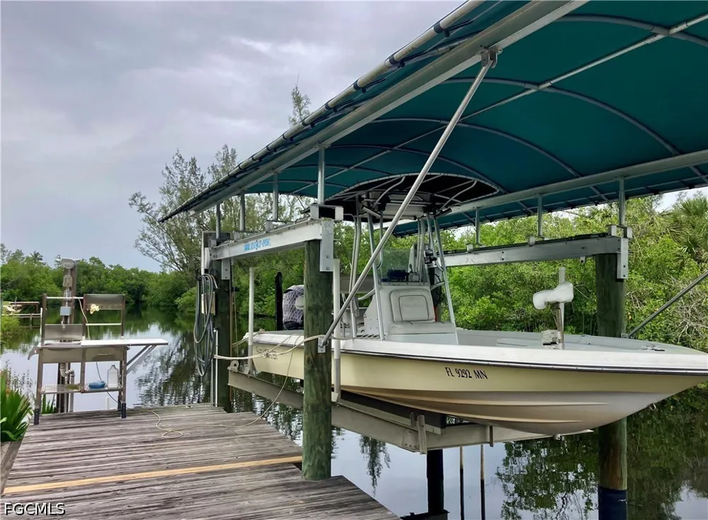 DARST AVENUE Punta Gorda, FL 33950