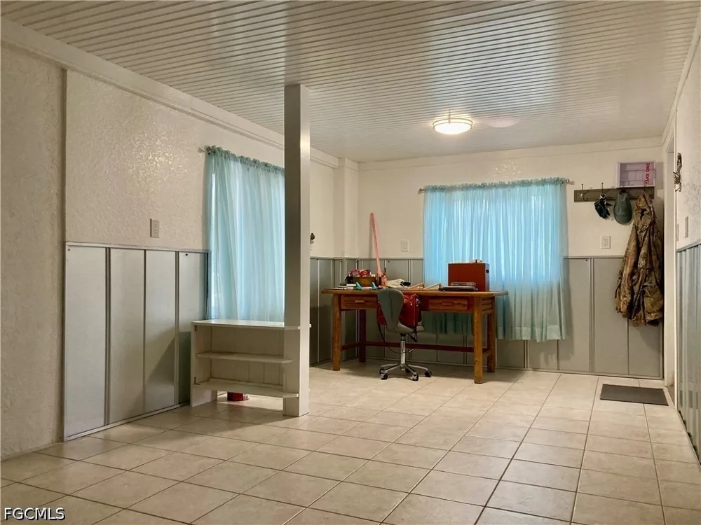 DARST AVENUE Punta Gorda, FL 33950