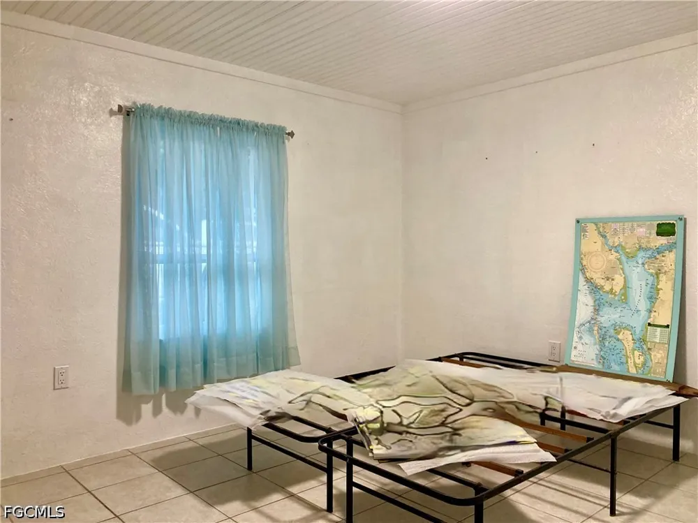 DARST AVENUE Punta Gorda, FL 33950