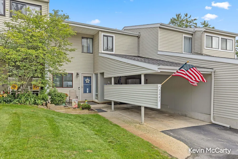 6247 Acropolis Drive SE #29 Grand Rapids, MI 49546