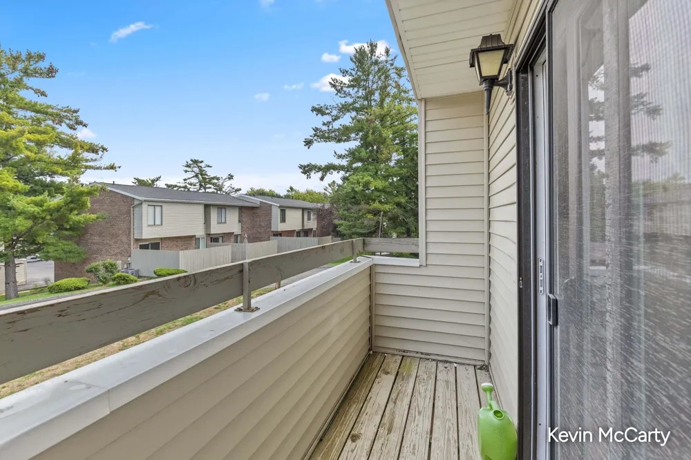 6247 Acropolis Drive SE #29 Grand Rapids, MI 49546