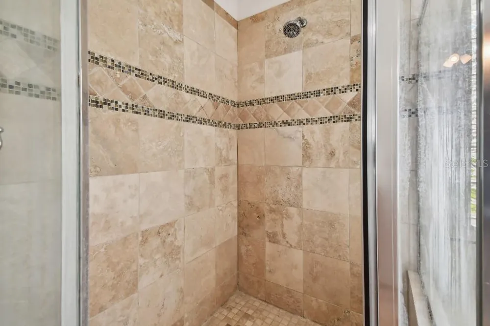 17831 GOLDEN LEAF LANE Orlando, FL 32820