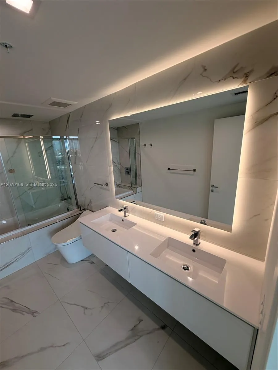 1170 E Hallandale Beach #403 Hallandale Beach, FL 33009