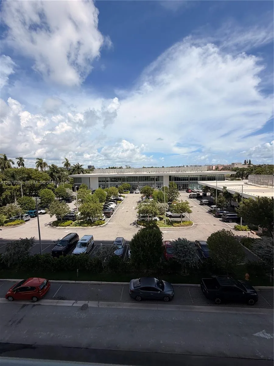 1170 E Hallandale Beach #403 Hallandale Beach, FL 33009