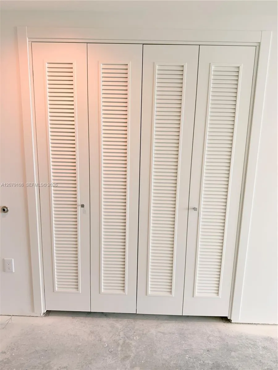 1170 E Hallandale Beach #403 Hallandale Beach, FL 33009