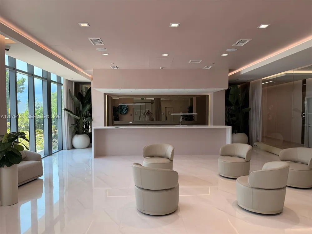1170 E Hallandale Beach #403 Hallandale Beach, FL 33009