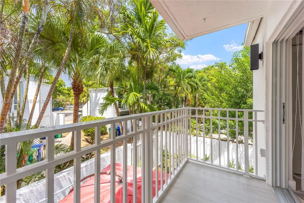 2660 Bird Ave #7 Miami, FL 33133