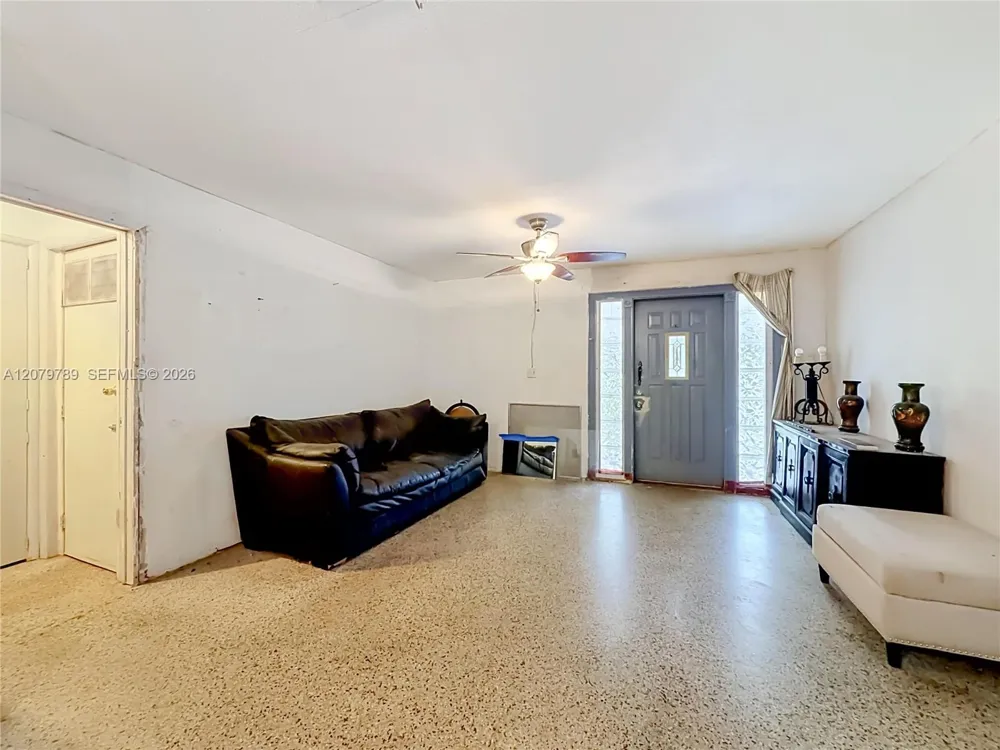 5661 Allen St Hollywood, FL 33021
