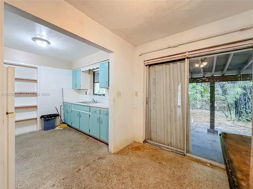 5661 Allen St Hollywood, FL 33021