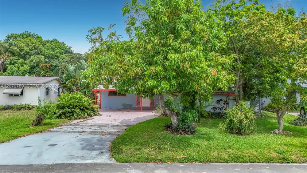 5661 Allen St Hollywood, FL 33021