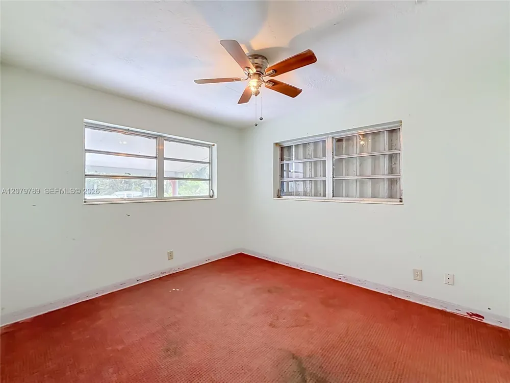 5661 Allen St Hollywood, FL 33021
