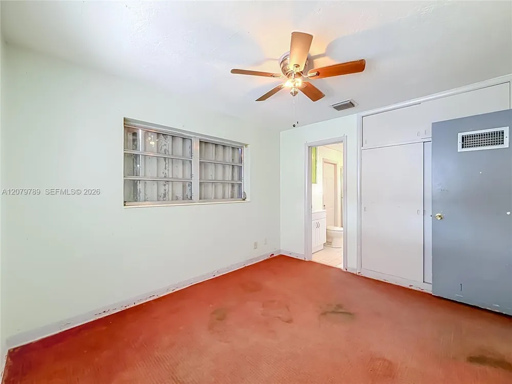 5661 Allen St Hollywood, FL 33021