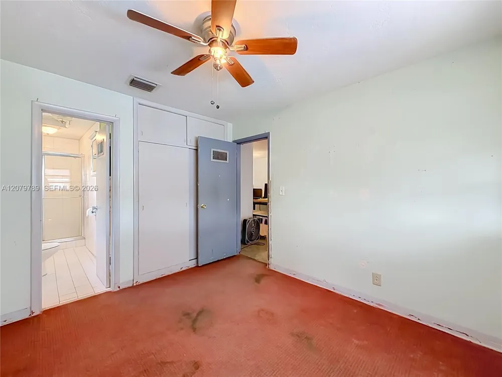 5661 Allen St Hollywood, FL 33021