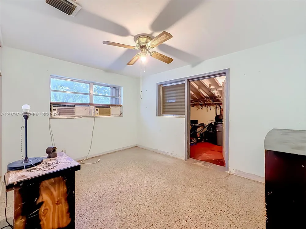 5661 Allen St Hollywood, FL 33021
