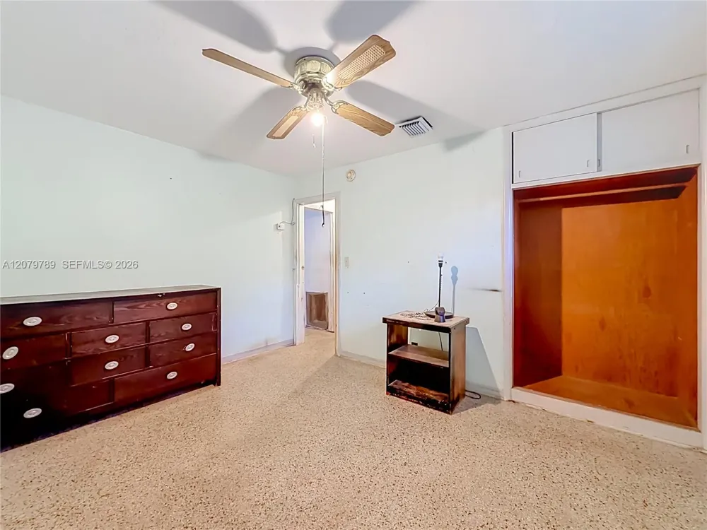 5661 Allen St Hollywood, FL 33021