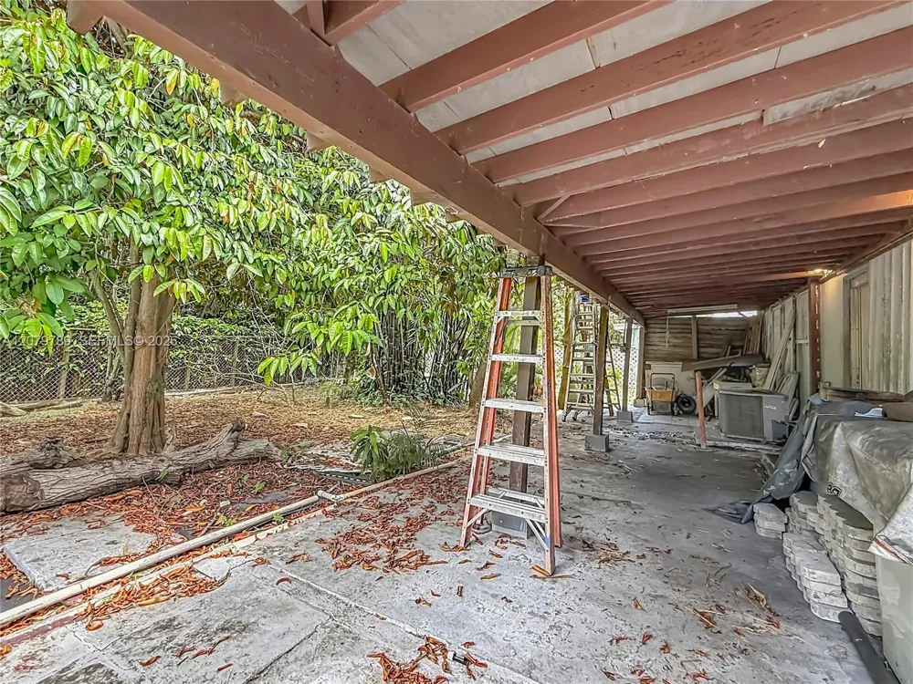 5661 Allen St Hollywood, FL 33021