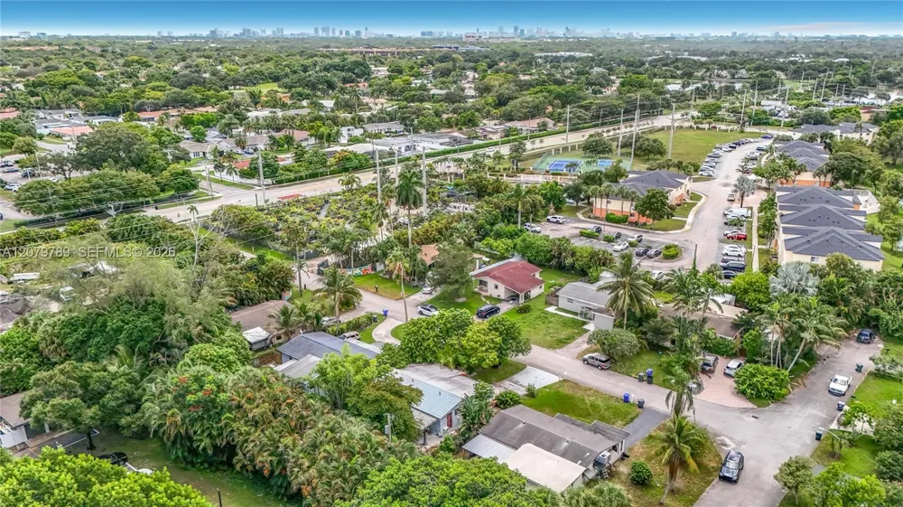 5661 Allen St Hollywood, FL 33021