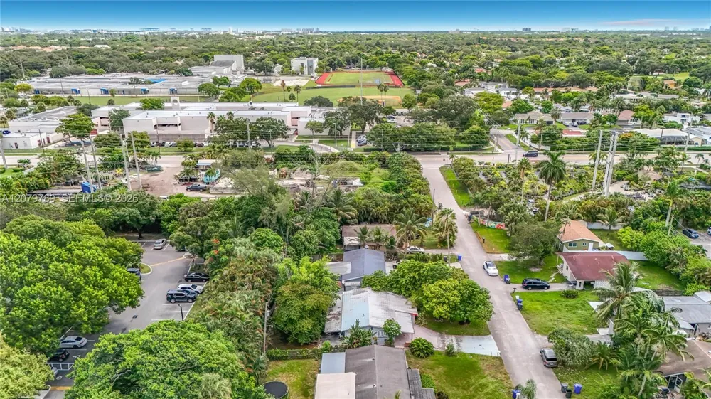 5661 Allen St Hollywood, FL 33021