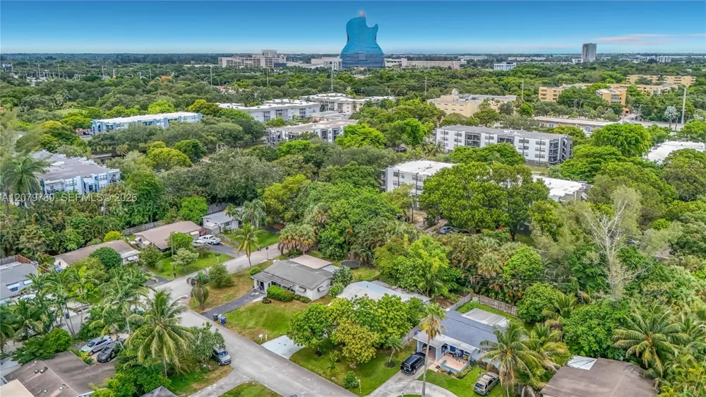 5661 Allen St Hollywood, FL 33021