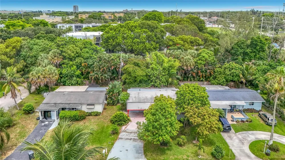 5661 Allen St Hollywood, FL 33021