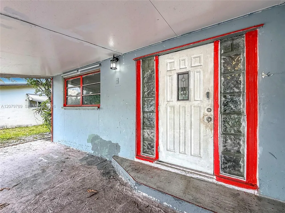 5661 Allen St Hollywood, FL 33021