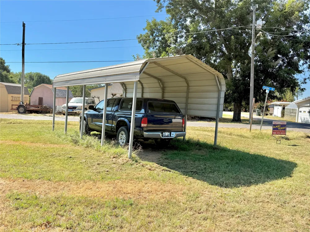 14038 Bridge Madill, OK 73446