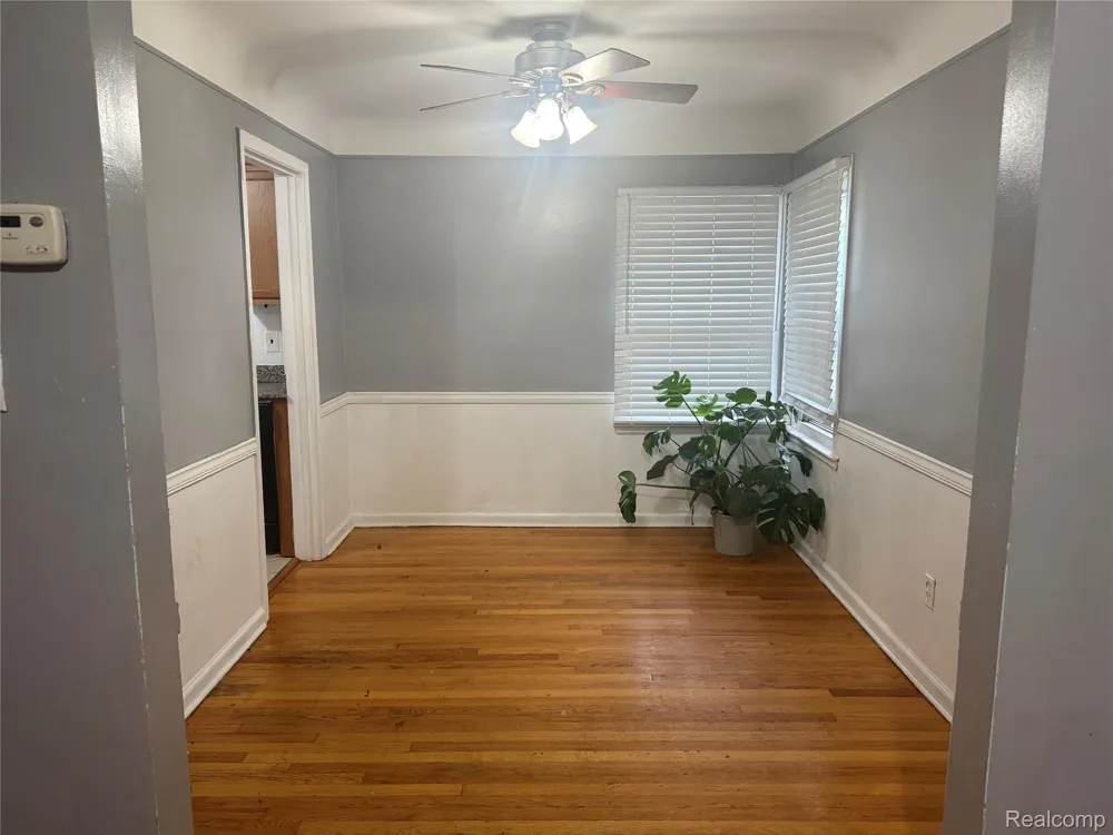 8109 HAZELTON STREET Dearborn Heights City, MI 48127