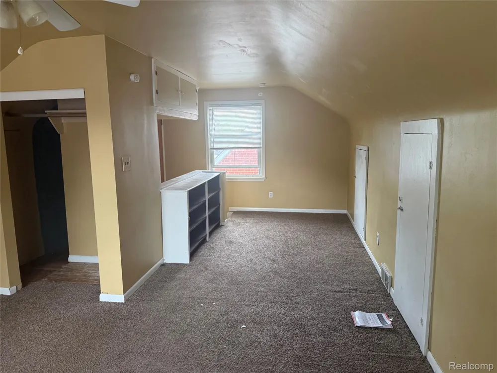 8109 HAZELTON STREET Dearborn Heights City, MI 48127