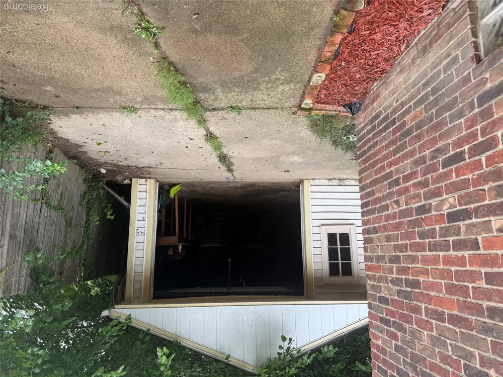 8109 HAZELTON STREET Dearborn Heights City, MI 48127