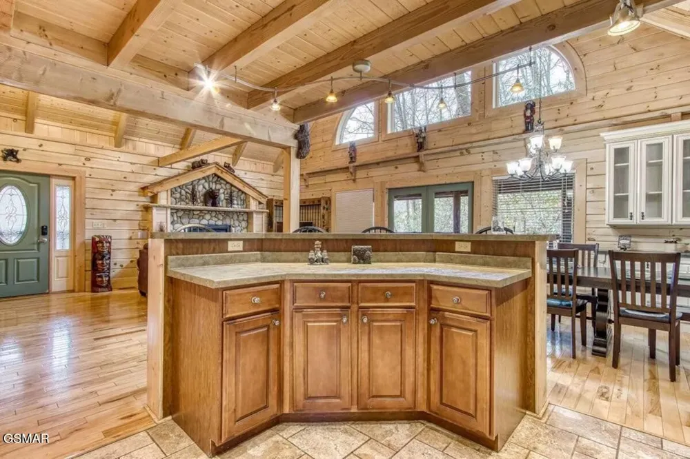 1170 Lower Alpine Way Gatlinburg, TN 37738