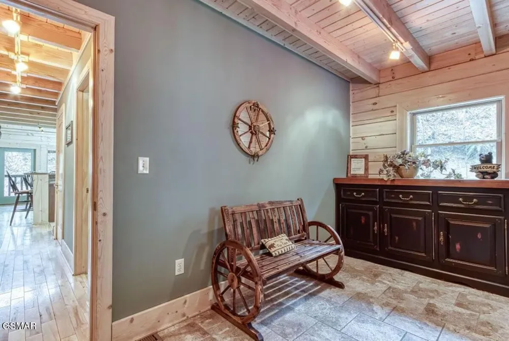 1170 Lower Alpine Way Gatlinburg, TN 37738