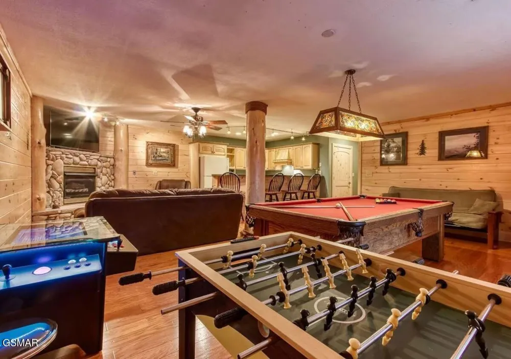 1170 Lower Alpine Way Gatlinburg, TN 37738