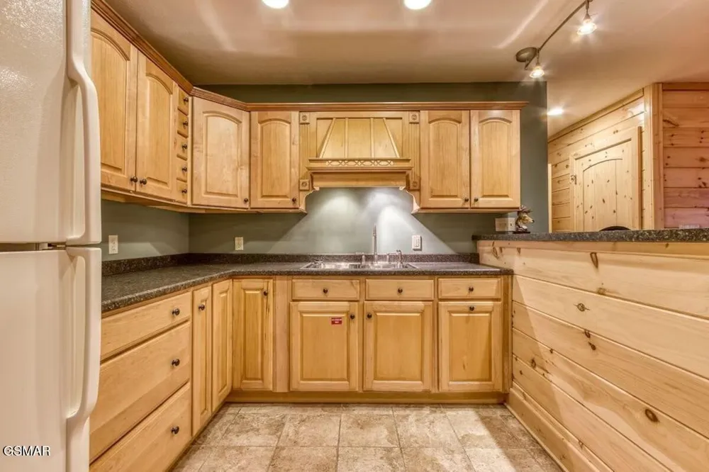 1170 Lower Alpine Way Gatlinburg, TN 37738
