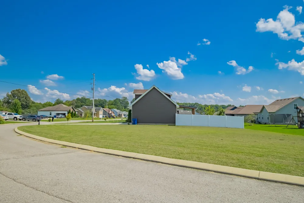 664 Ridge St Manchester, TN 37355