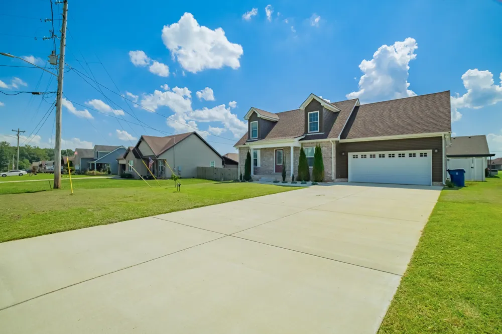 664 Ridge St Manchester, TN 37355