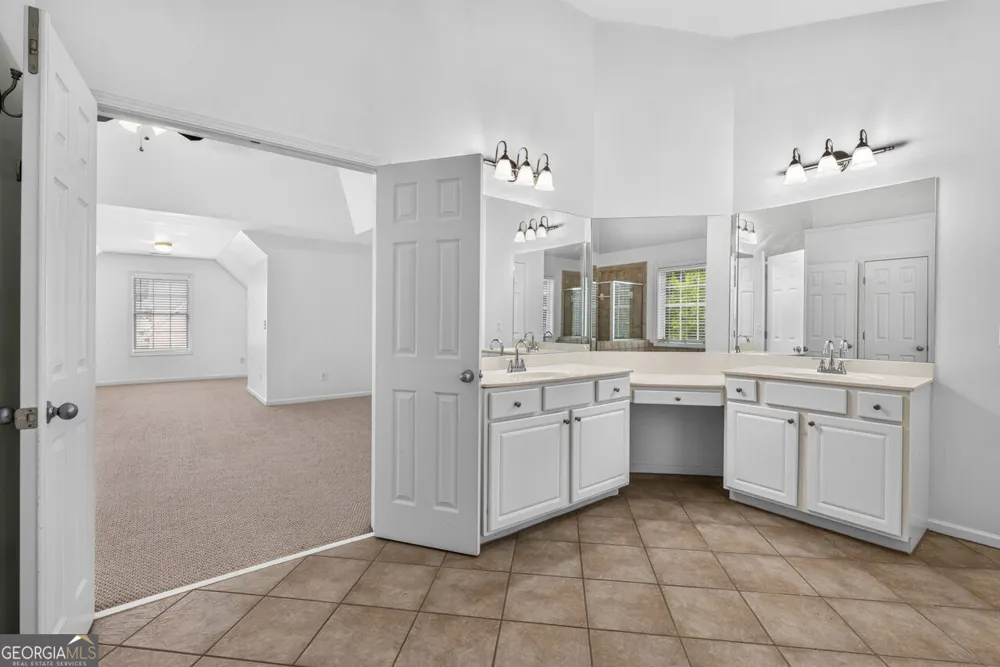 1201 Shelborne WAY Locust Grove, GA 30248