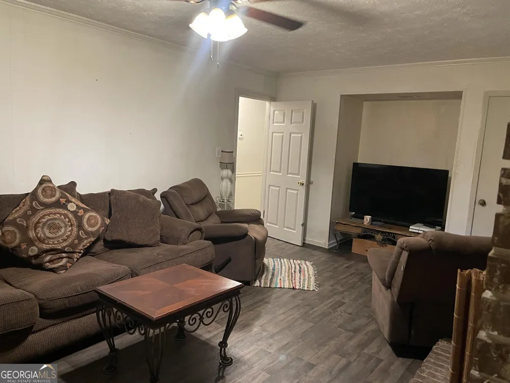 2674 Hickory Valley DR Snellville, GA 30078