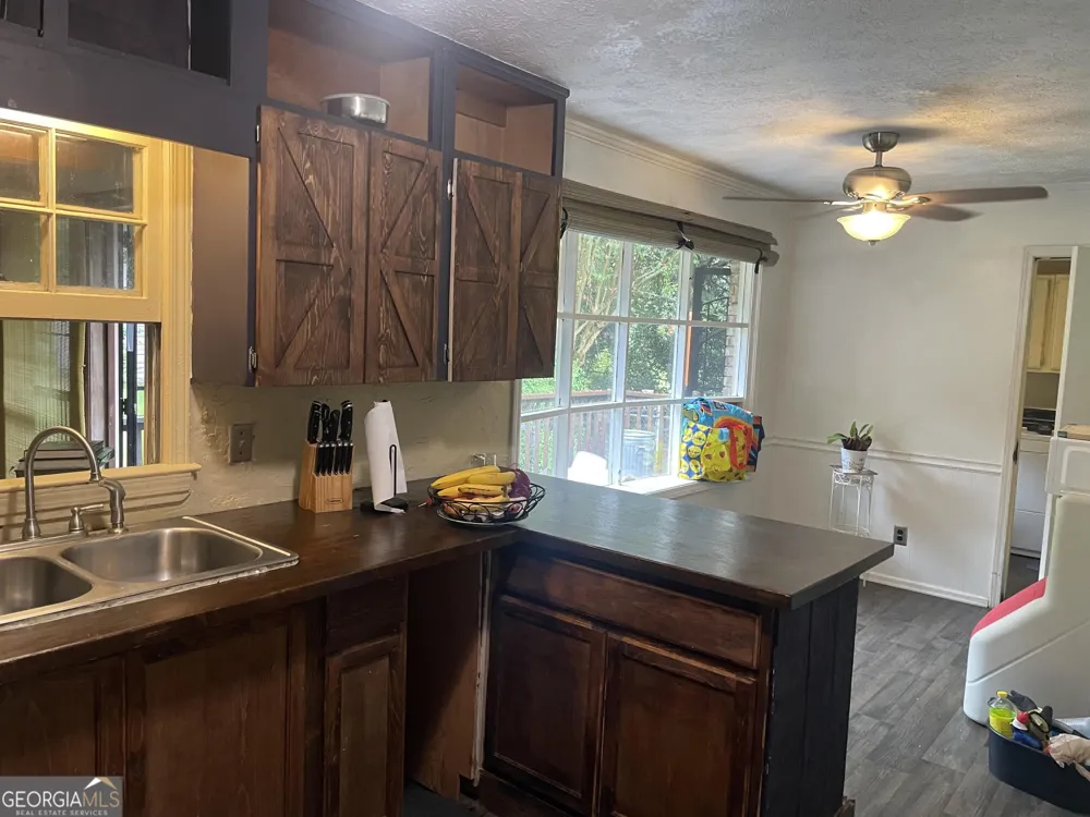 2674 Hickory Valley DR Snellville, GA 30078