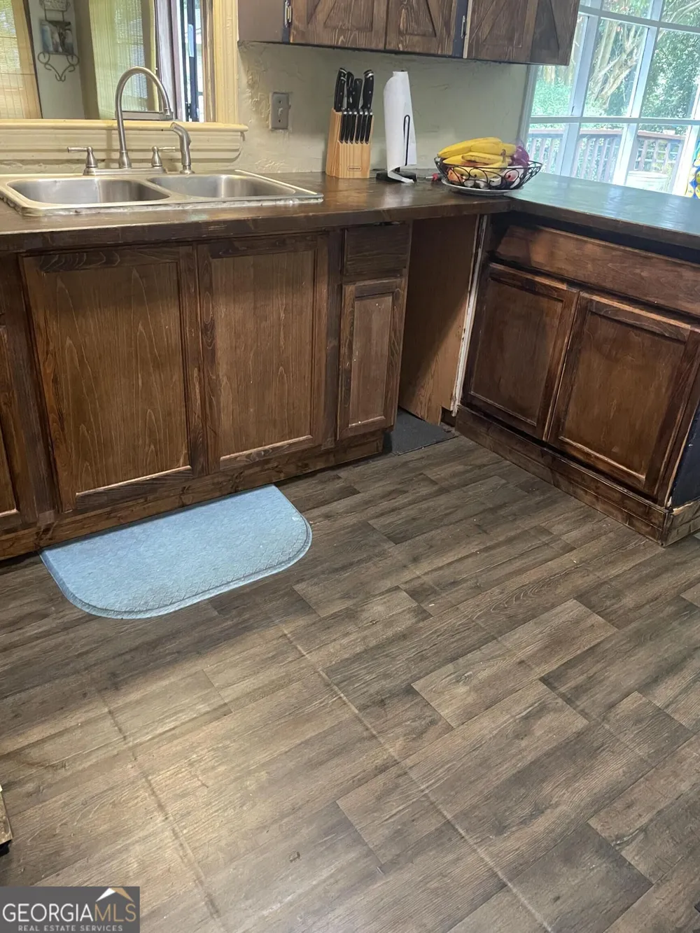 2674 Hickory Valley DR Snellville, GA 30078