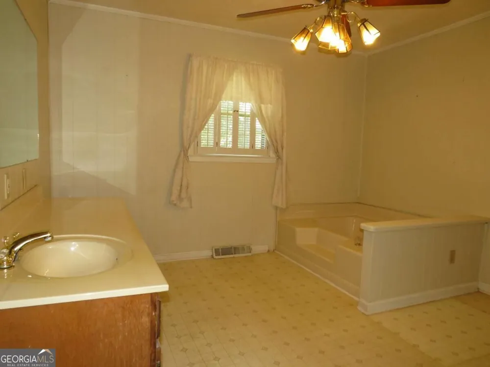 30 Rome Rd SW Cave Spring, GA 30124
