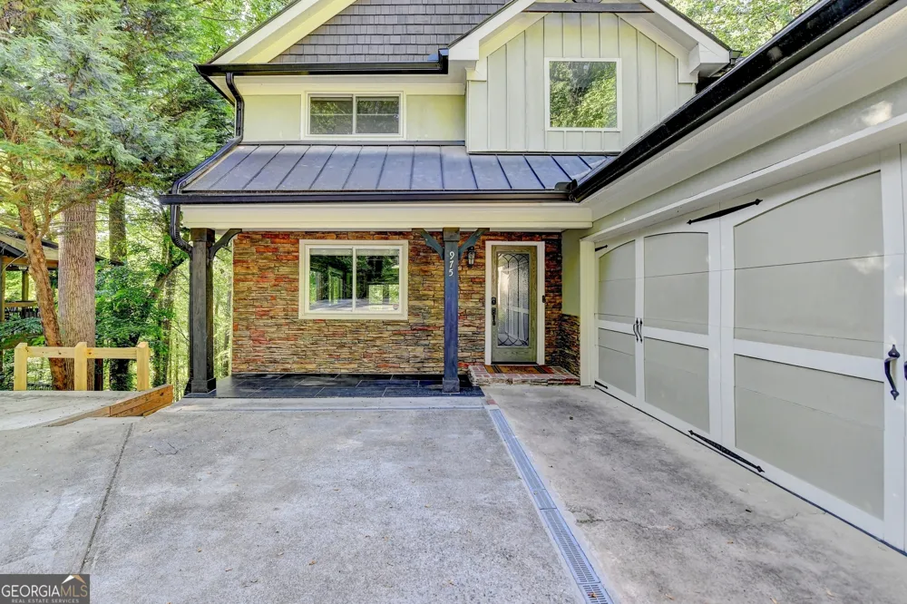 975 Timber Lake TRL Cumming, GA 30041