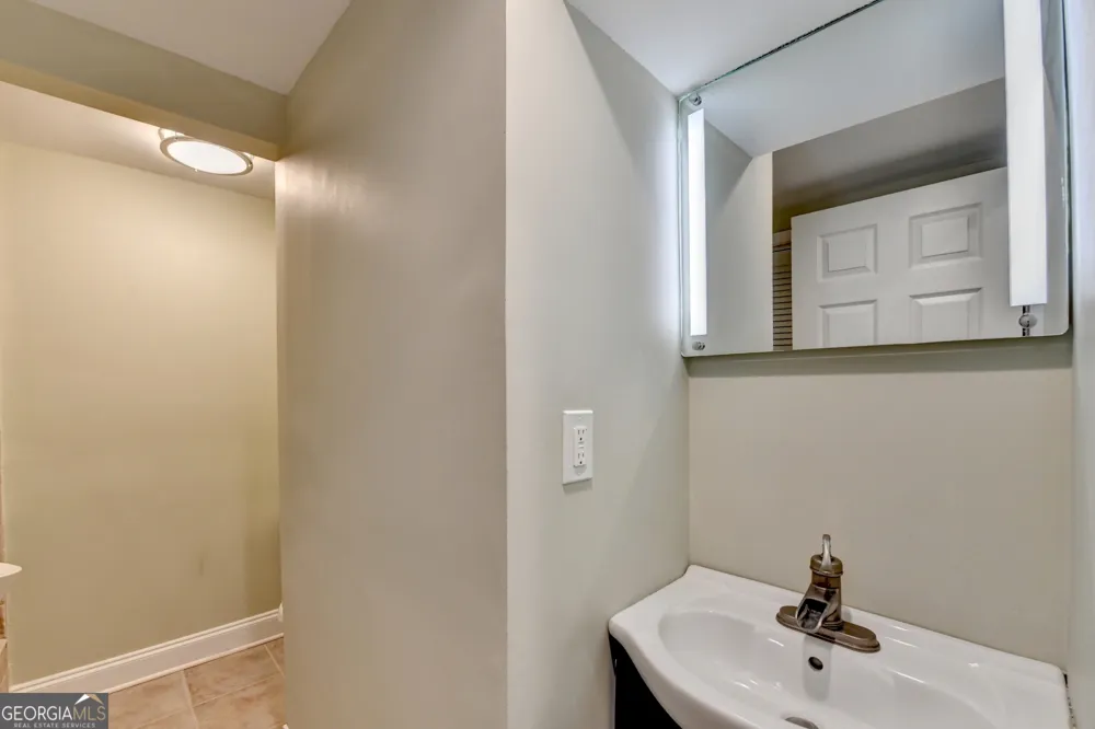 975 Timber Lake TRL Cumming, GA 30041