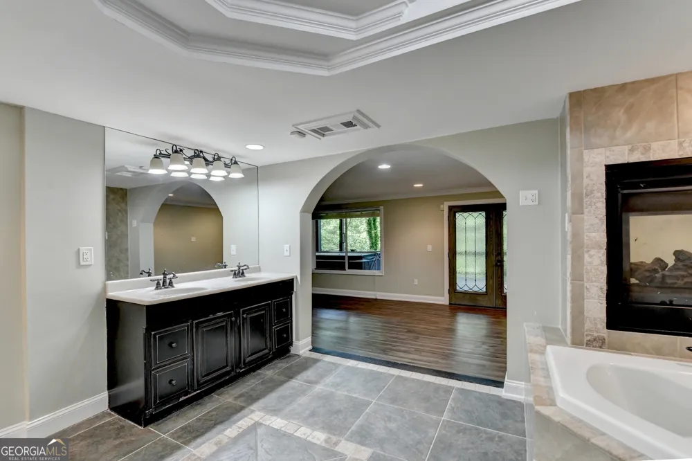 975 Timber Lake TRL Cumming, GA 30041