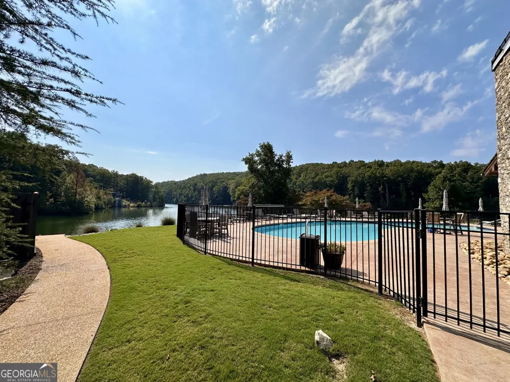 29 Forked Leaf RD Cleveland, GA 30528