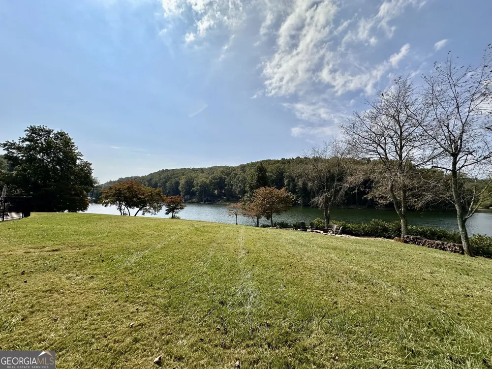 29 Forked Leaf RD Cleveland, GA 30528