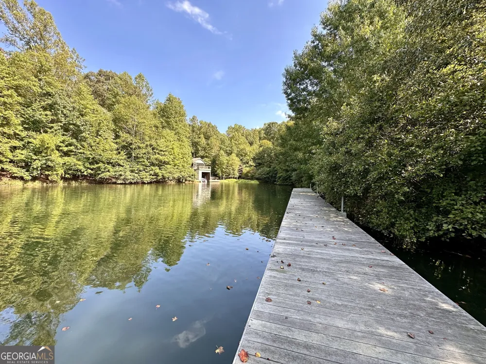 29 Forked Leaf RD Cleveland, GA 30528
