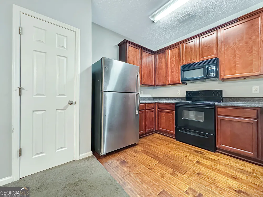 4283 High Park LN East Point, GA 30344