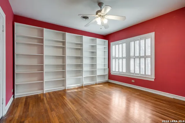120 Alta Ave San Antonio, TX 78209